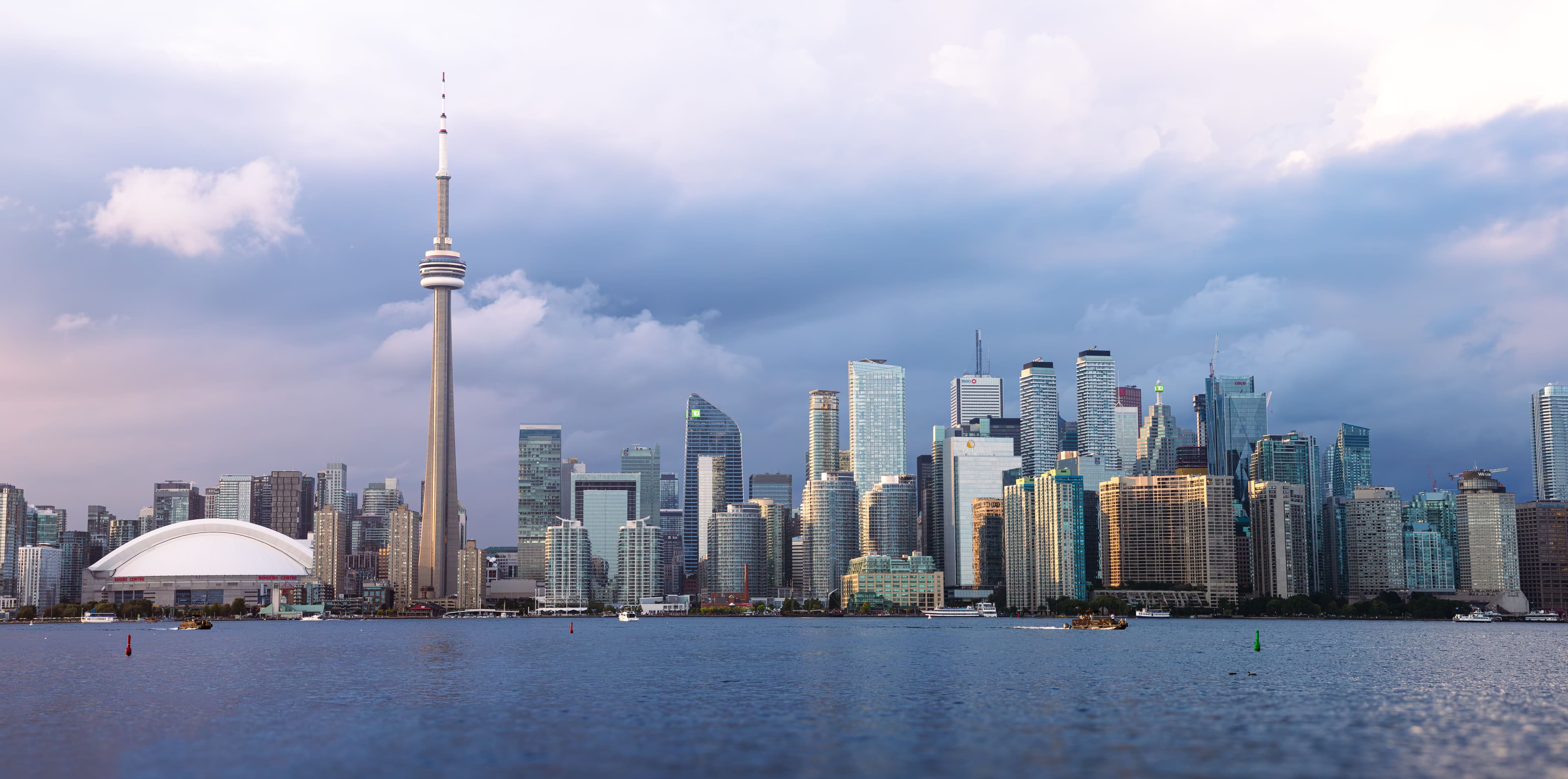 toronto waterfront skyline